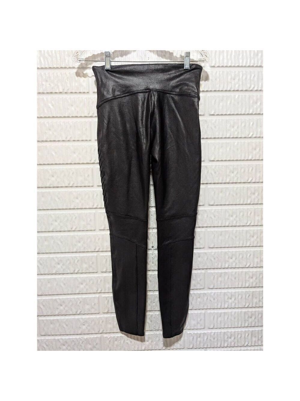 Spanx Women's Black Solid Mid-Rise Faux Leather Leggings Size L - Picture 3 of 9